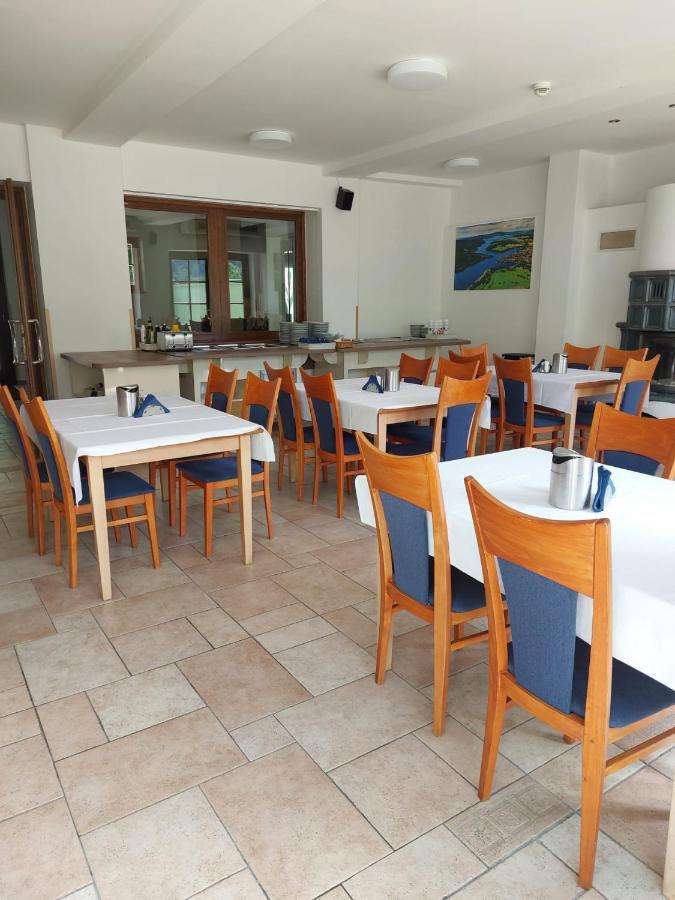 Hotel Vltava Frymburk Exterior photo