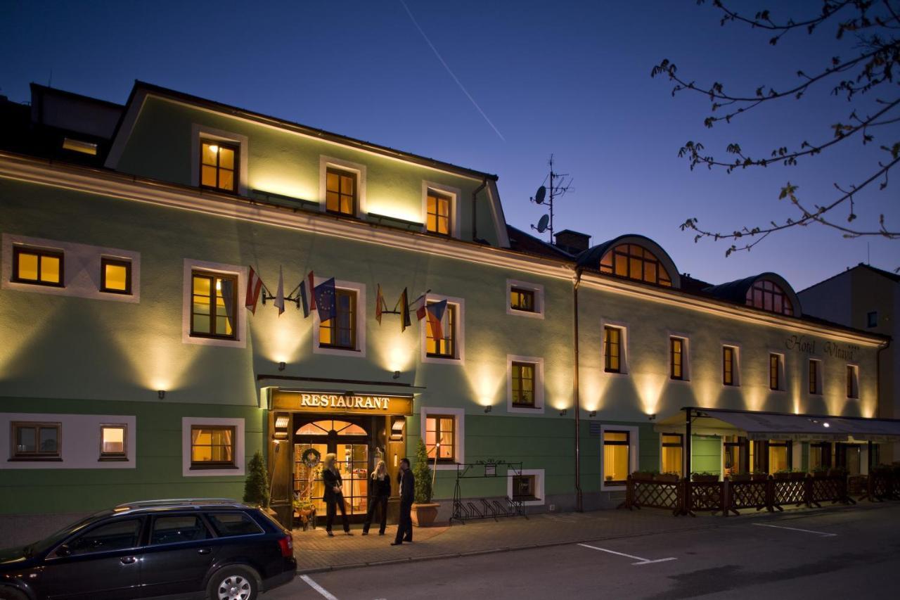 Hotel Vltava Frymburk Exterior photo